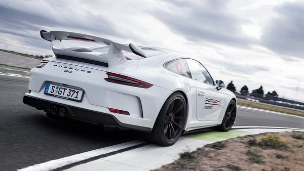 produktfotografie im studio modern industriefotografie motorblock